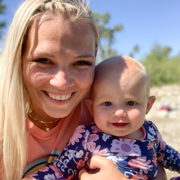 Meet your Posher, Kenzie - Picture 1 of 1